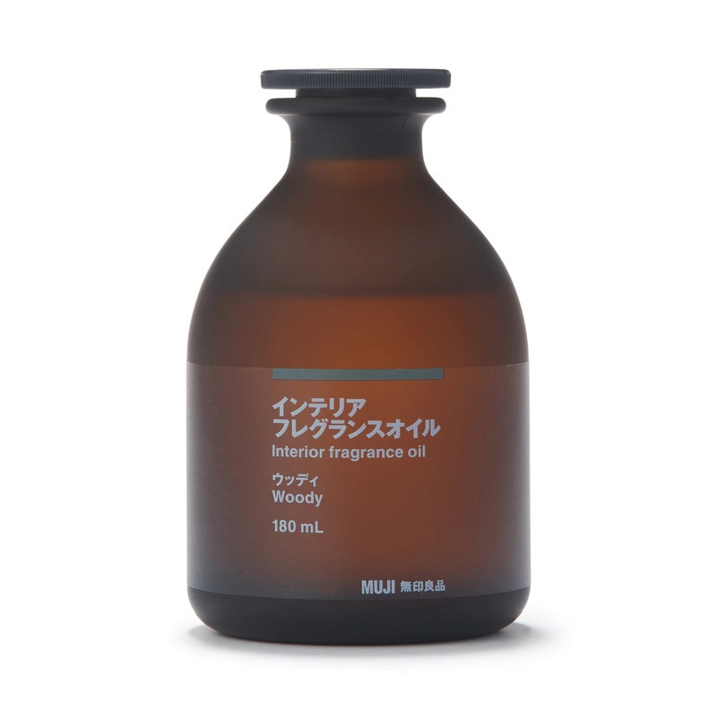 Muji dầu thơm nội thất hương gỗ 180ml