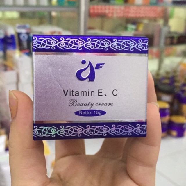 Kem Vitamin E, C PEARL CREAM PARIS sạch nám
