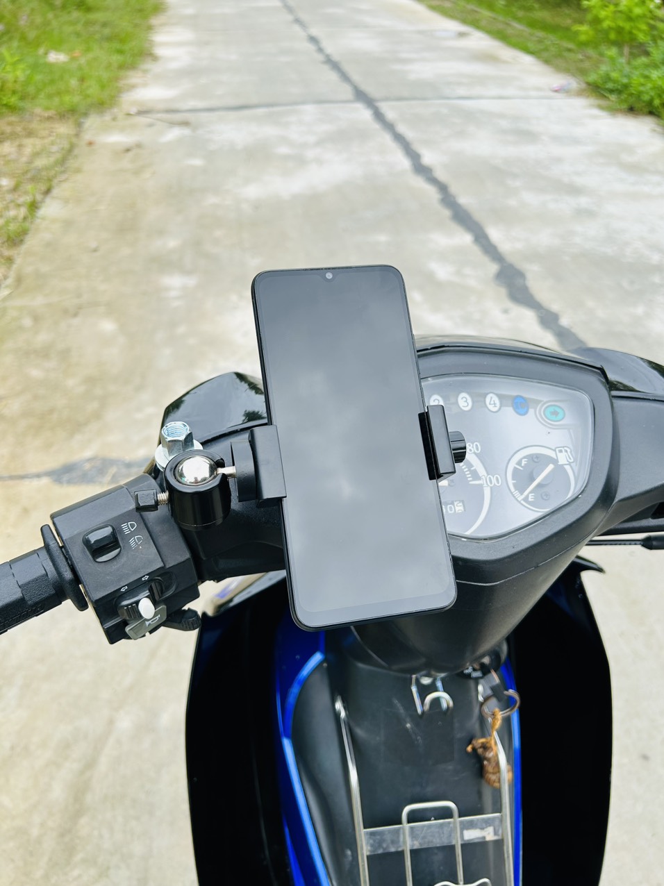 Kẹp Điện Thoại Xe Máy CNC MẪU MỚI