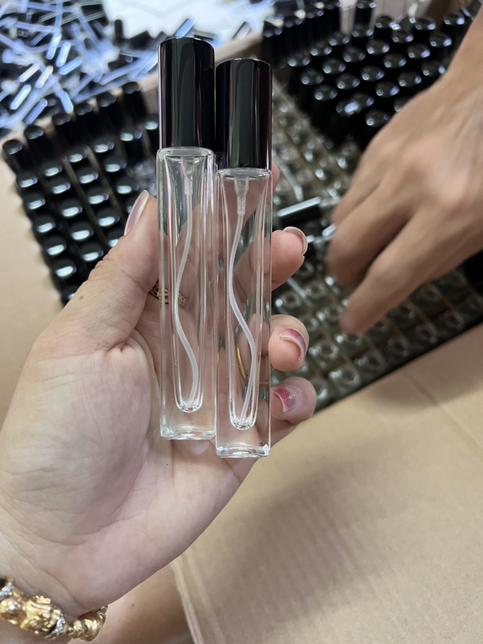 Combo 5 chai chiết nước hoa vuông 10ml nắp đen