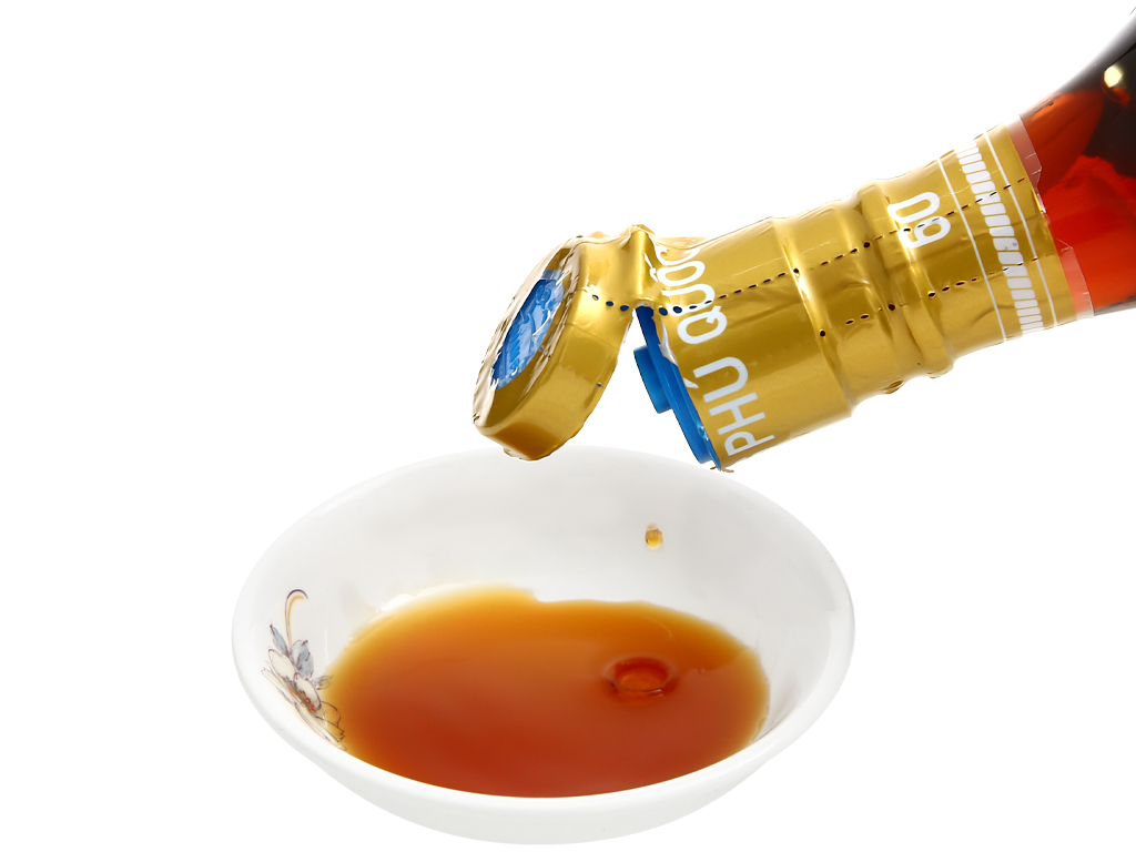 Nước mắm cá cơm Thuận Phát 60 độ đạm chai 500ml