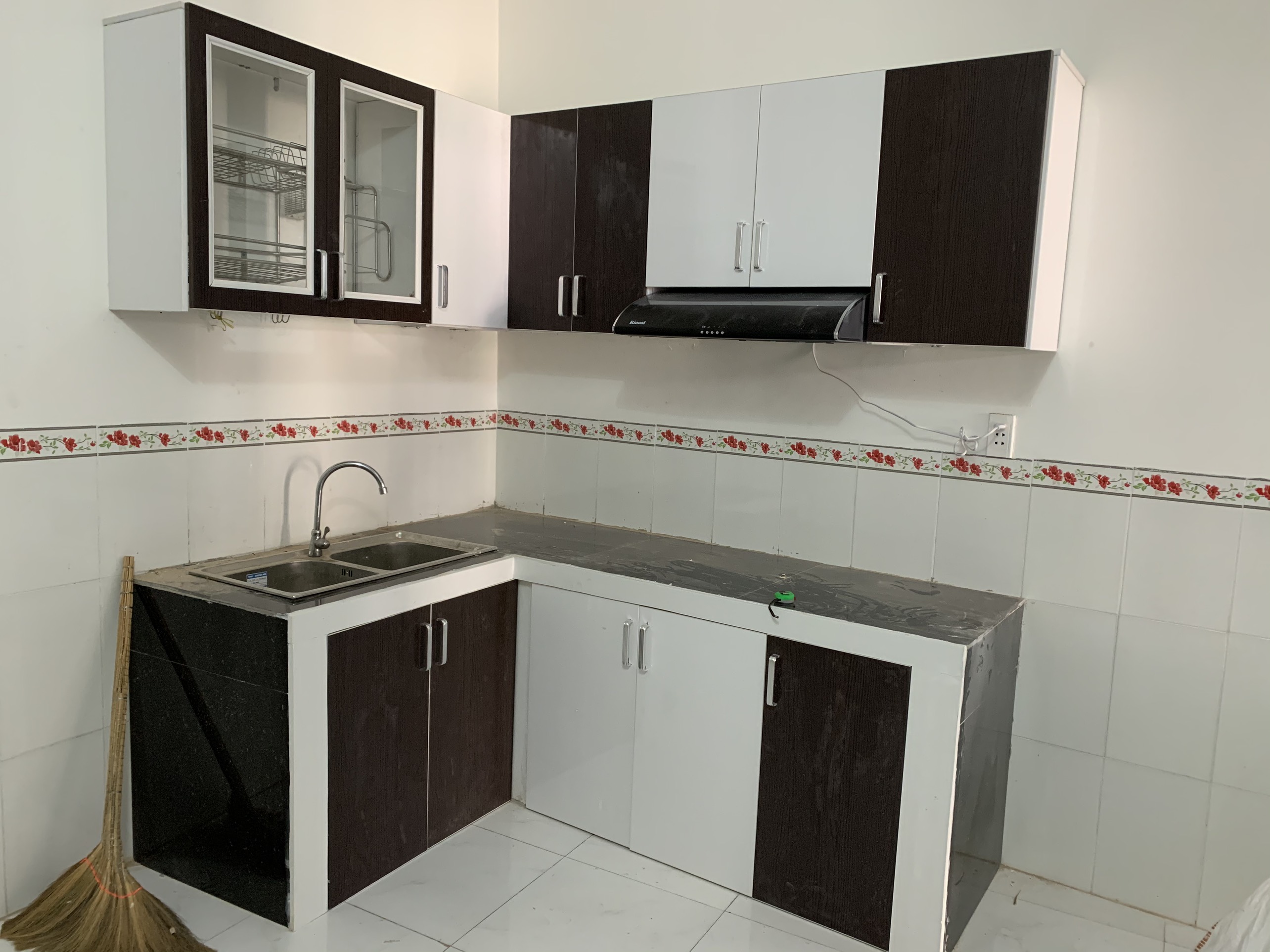tủ bếp nhựa vincoplast