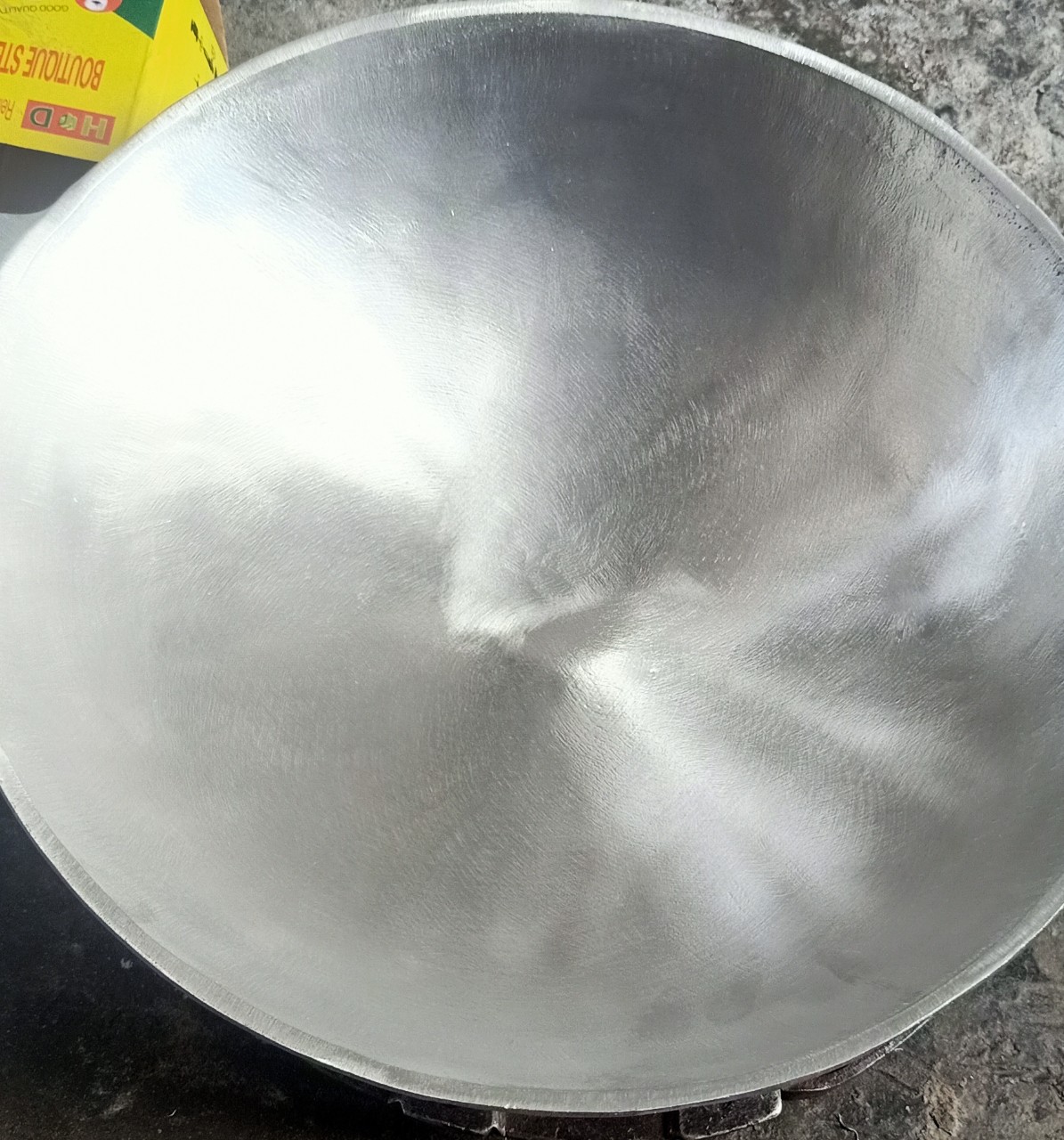 Chảo gang đúc  đường kính 25cm đã được đánh bóng