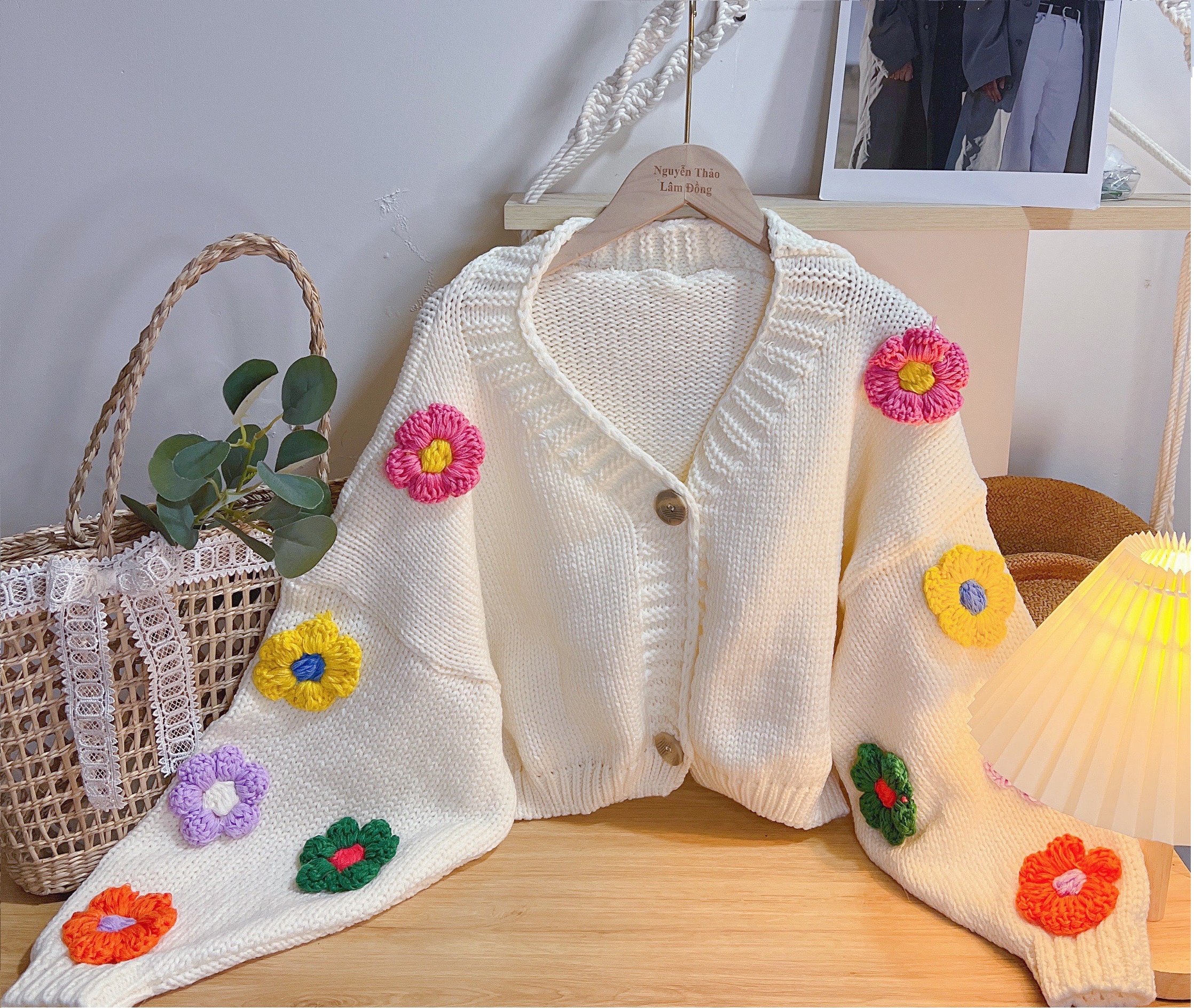 Áo Len Cardigan Gắn Hoa nhiều màu [CÓ SẴN]