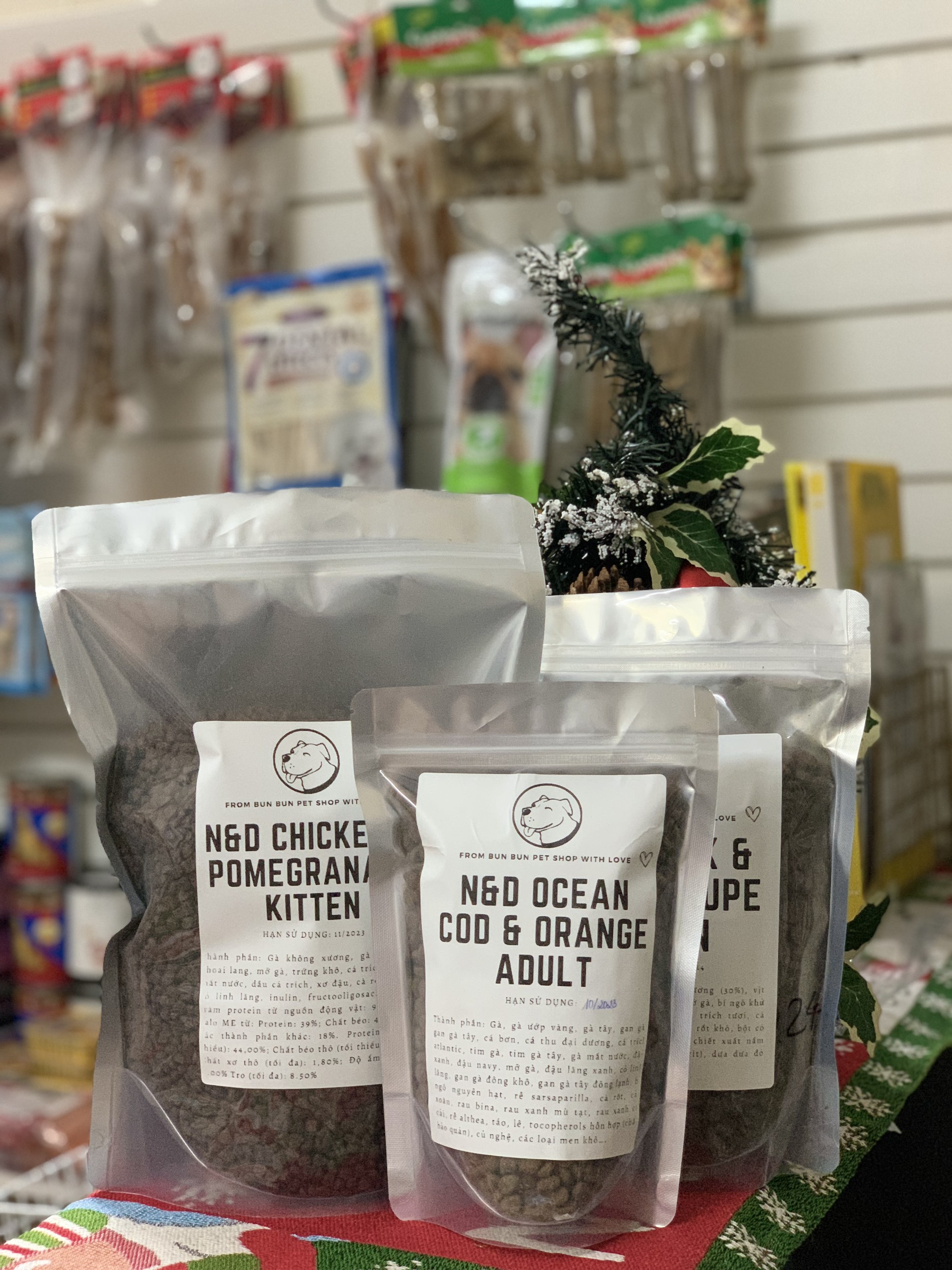 500gr REPACK Hạt khô N&D Ocean Herring Kitten cho mèo con