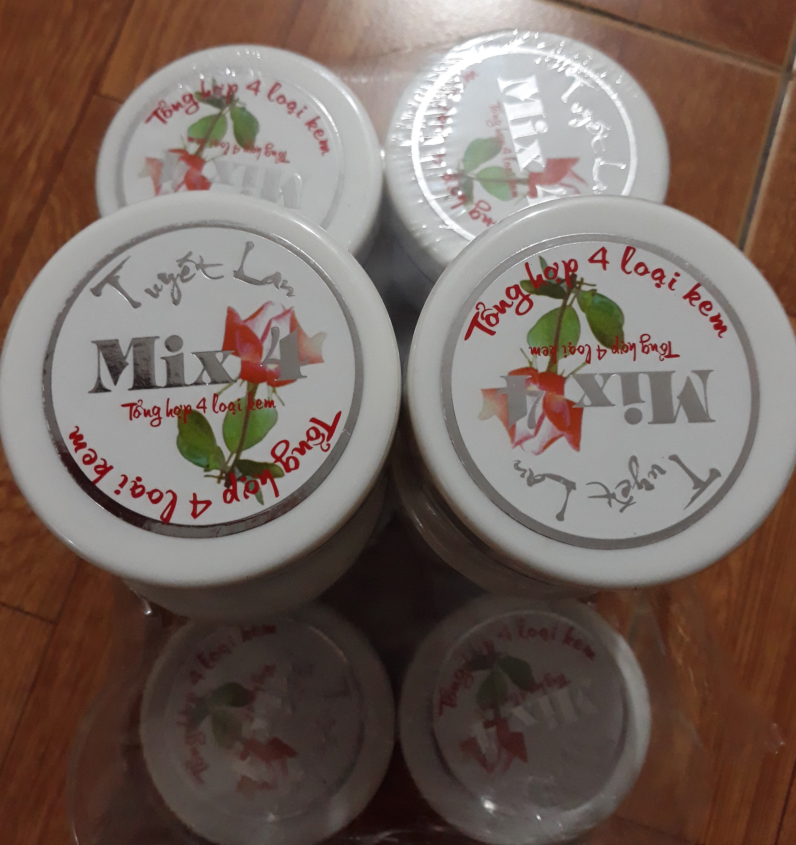 kem trắng da mix4 tuyết lan