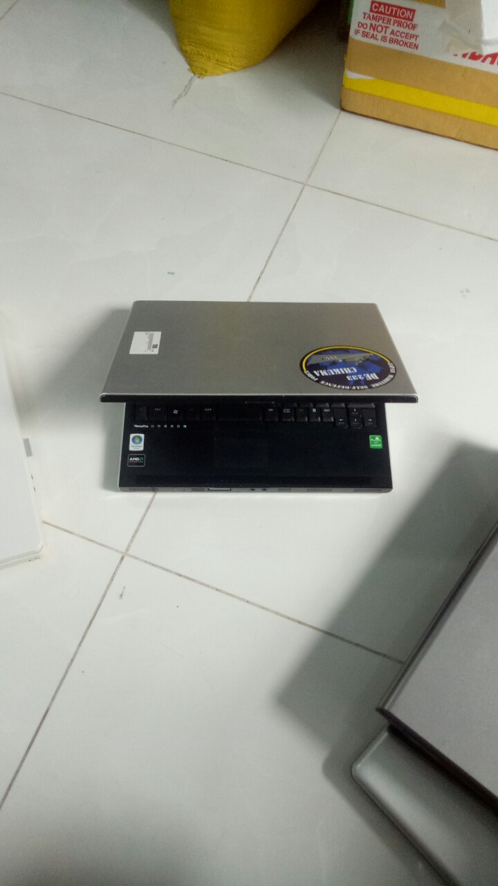 THANH LÝ LAPTOP NEC MINI