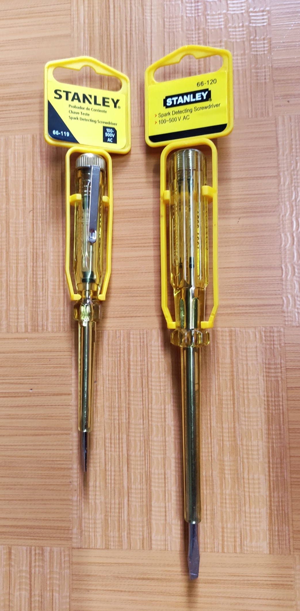 Bút thử điện Stanley 66-120 178mm  100-500V