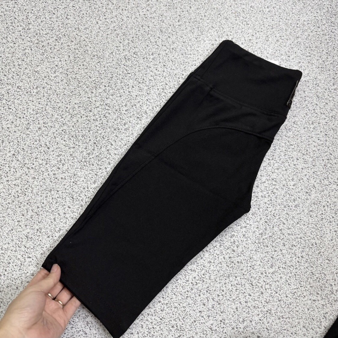 QUẦN LEGGING NGỐ NÂNG MÔNG WANG M310