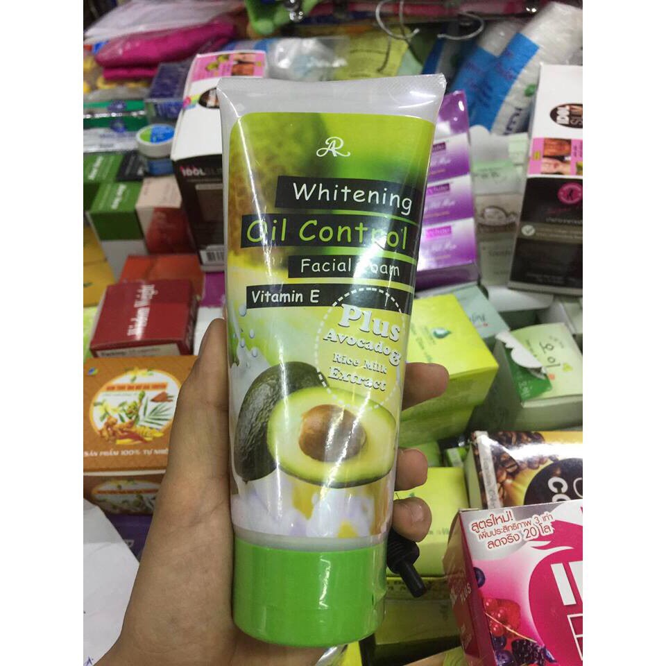 Sữa rửa mặt bơ 210ml - Chính Hãng Thái Lan, - LYO