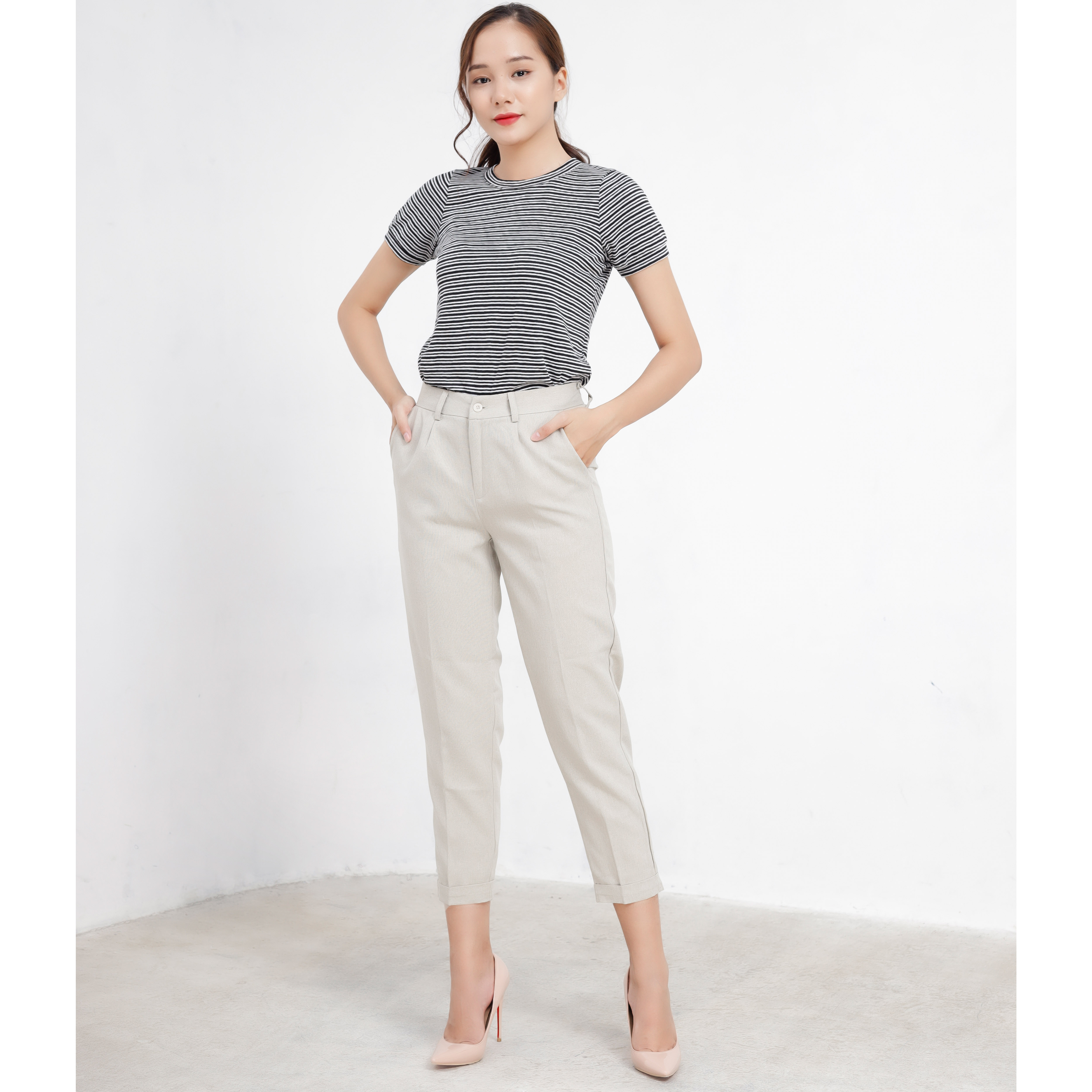 Áo thun cổ tròn nữ Callia Gee tee (Đen)
