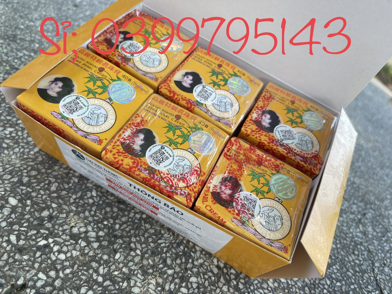 Một lốc 12 hộp kem sâm vàng 2 tem thái lan