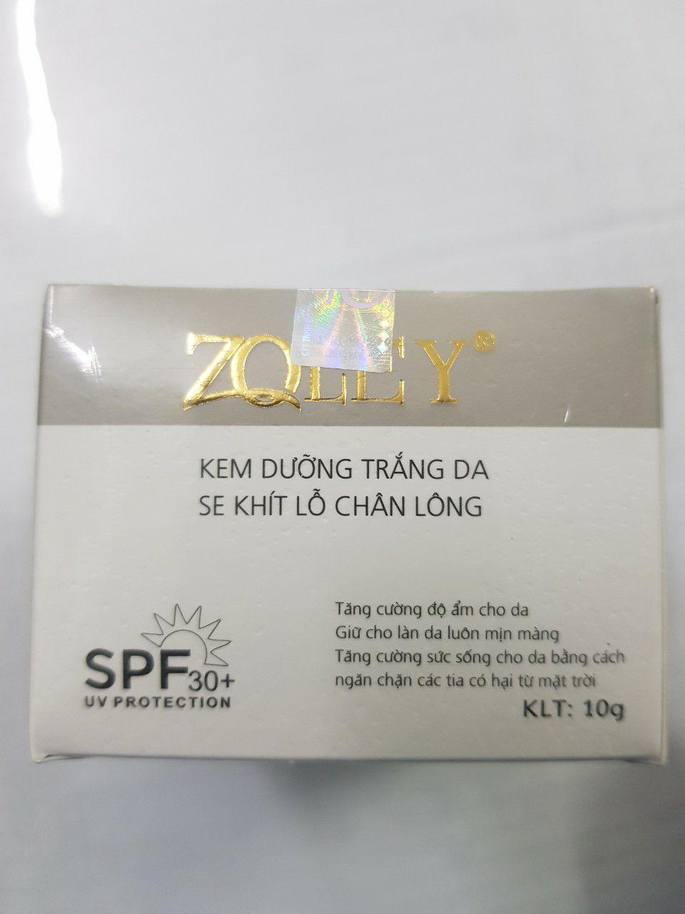 [HCM]face zoley trang da se khit lo chan long