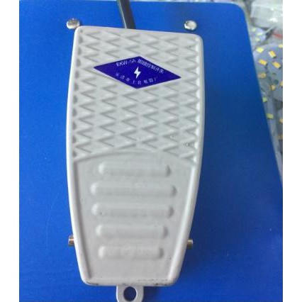Bàn đạp công tắc EKW -5A bằng thép