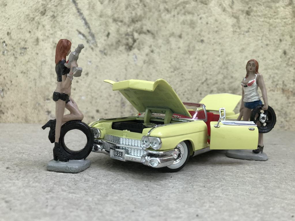 [HCM]Mô hình xe cổ CADILLAC Eldorado 1959 - 1:32