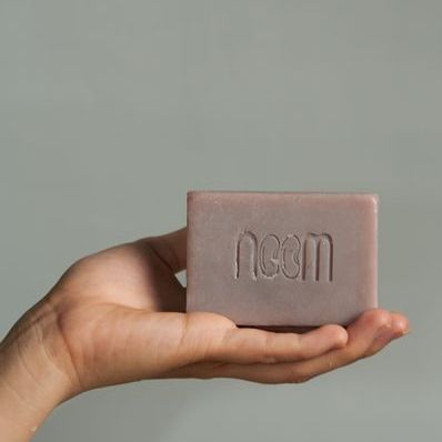 XÀ BÔNG DẦU MÙ U NOOM (Tamanu Oil Soap) 100 GRAM