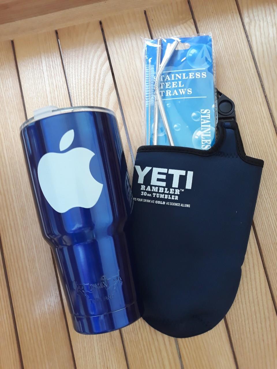 Ly Giữ Nhiệt Thái Lan 900ml Logo Táo