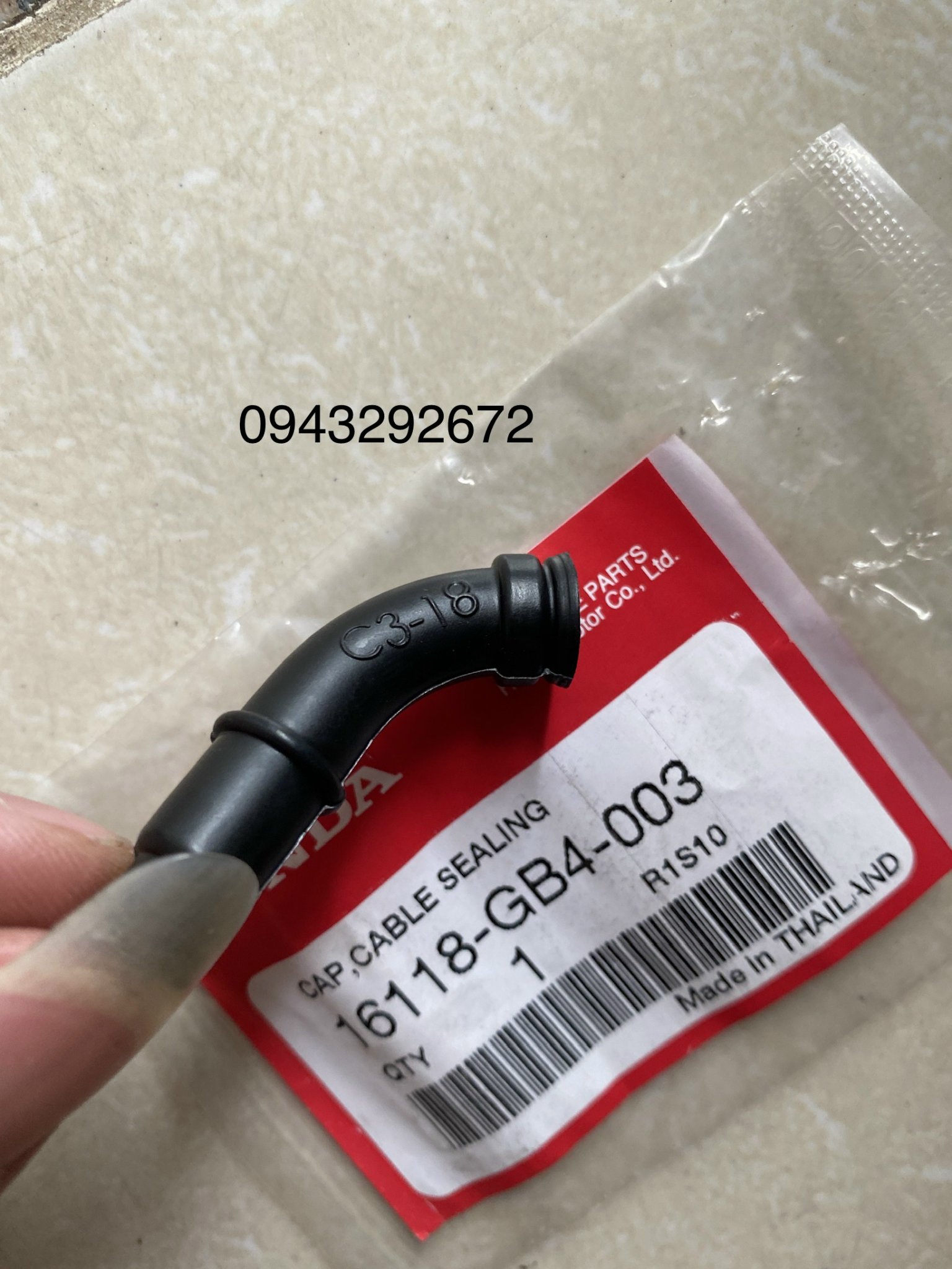 Cao su nắp quả ga Dream, Wave Thái Honda ( 16118GB4003 )