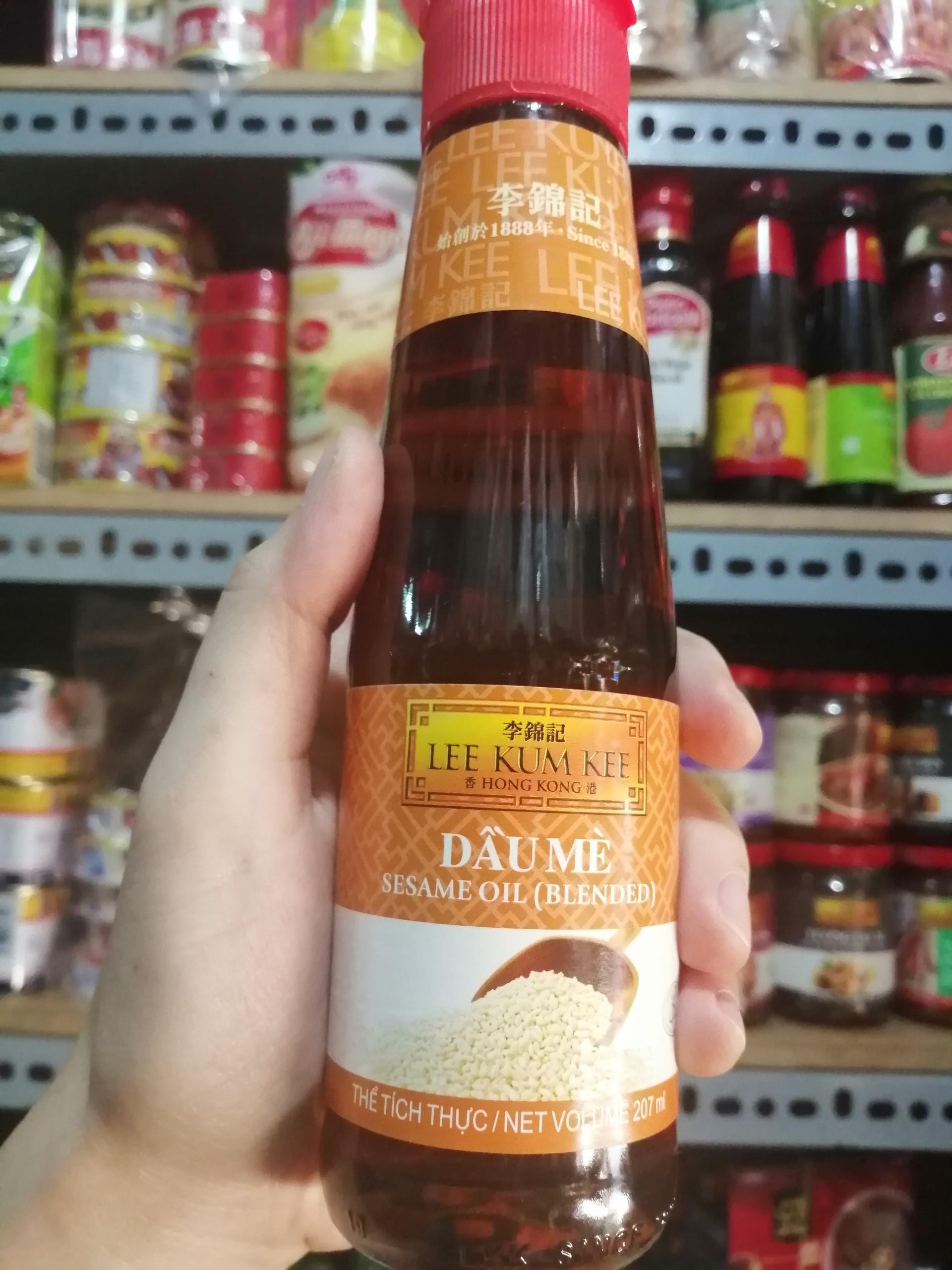 Dầu Mè Lee Kum Kee 207ml