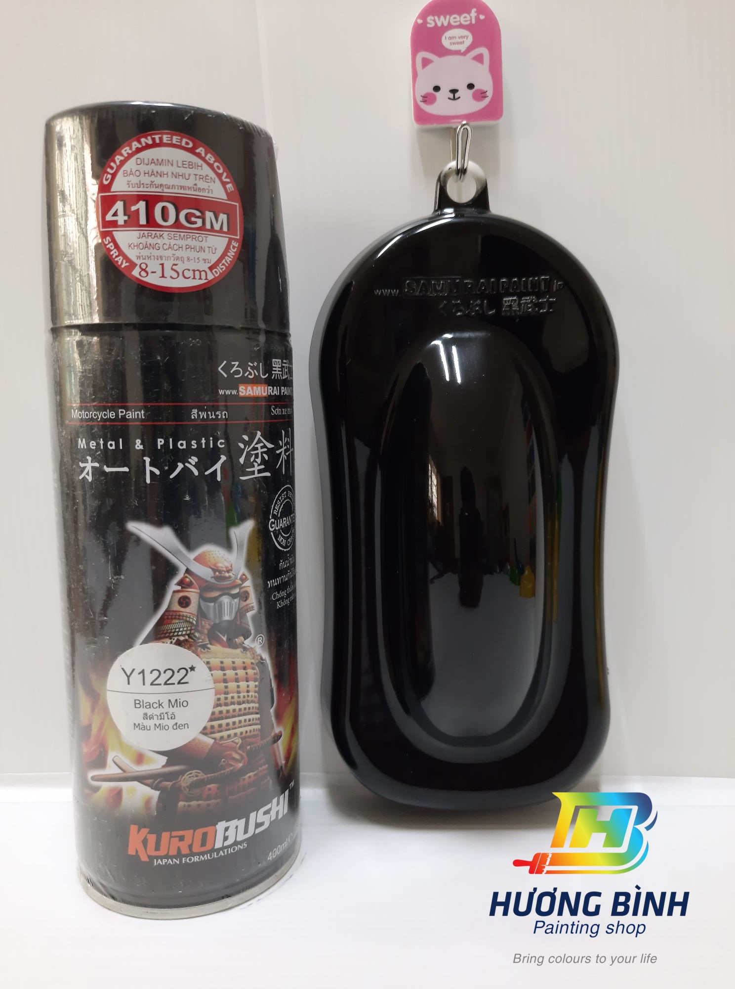 Sơn xịt Samurai màu Đen Mio - Y1222 (400ml) (có khả năng kháng xăng A92, A95)