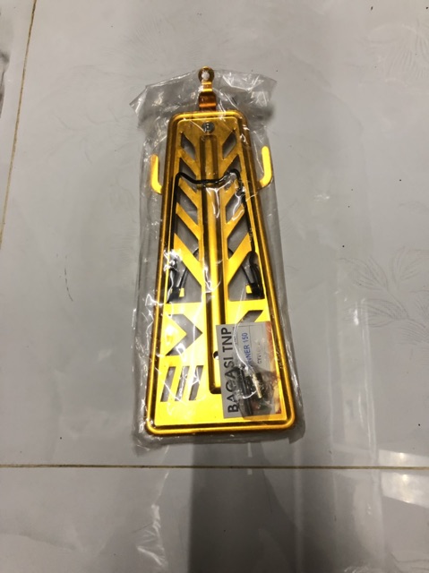 Baga giữa nhôm Winner
