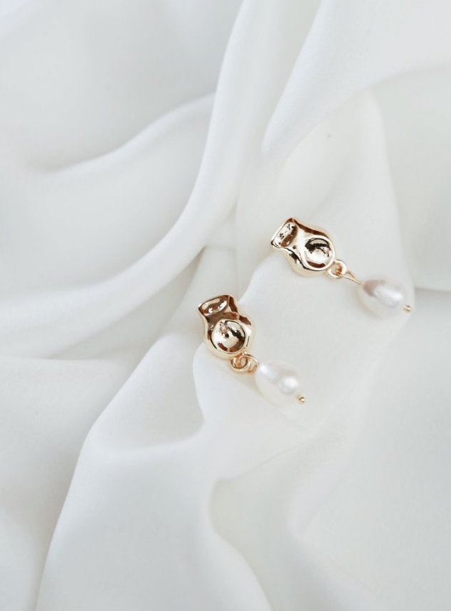 Bông tai treo hạt pearl