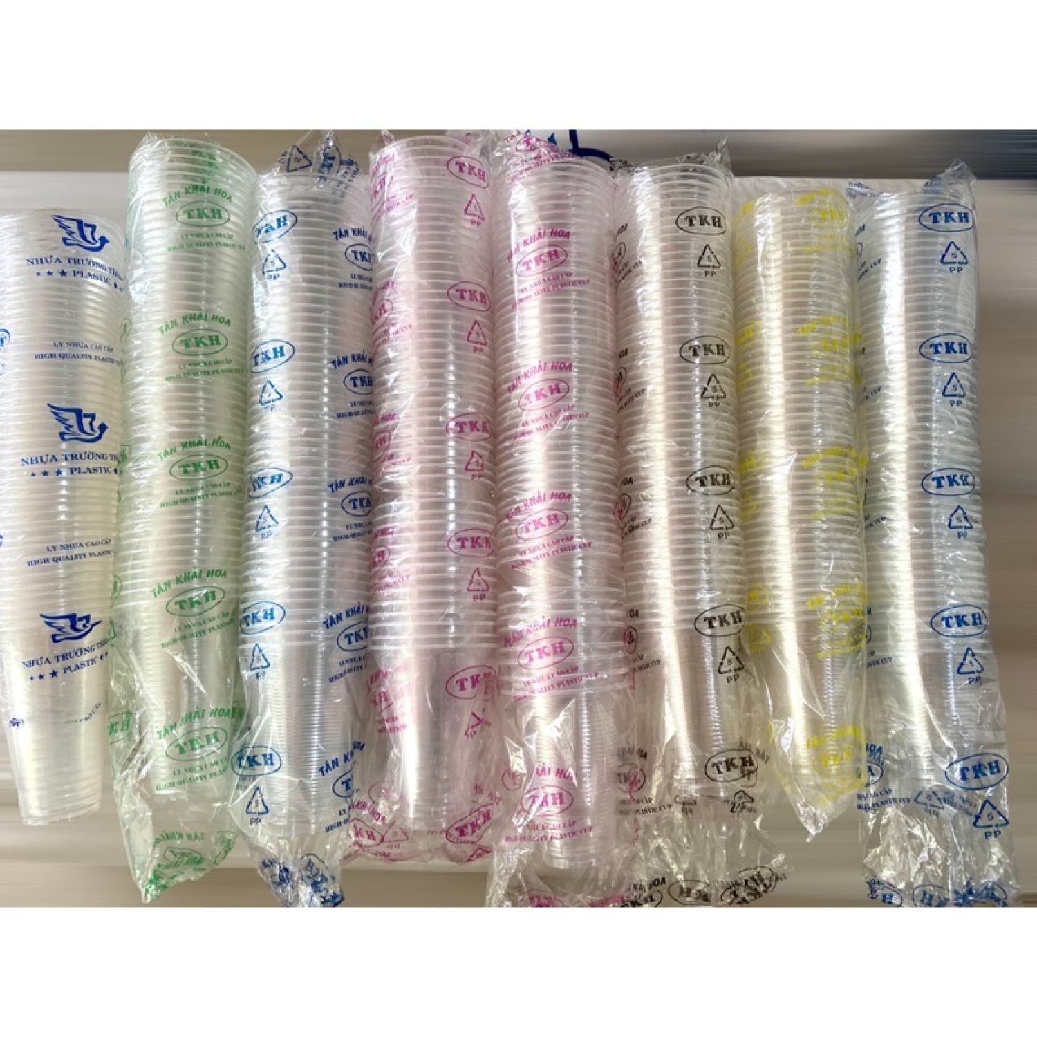 Lốc 50 Ly Nhựa Dùng 1 Lần Đủ Size
