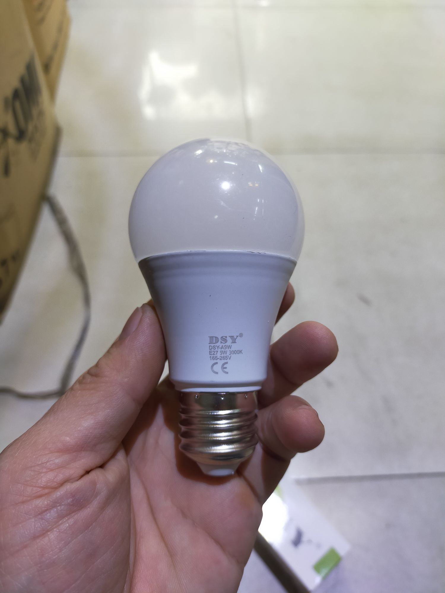 Bóng led búp 9w đui e27 phổ thông