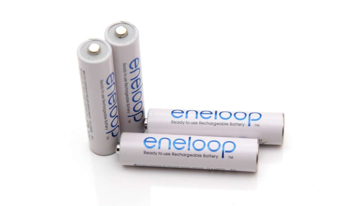Vỉ 4 pin AAA ( pin đũa) eneloop 800mAh BK-4MCCE 2100 lần sạc