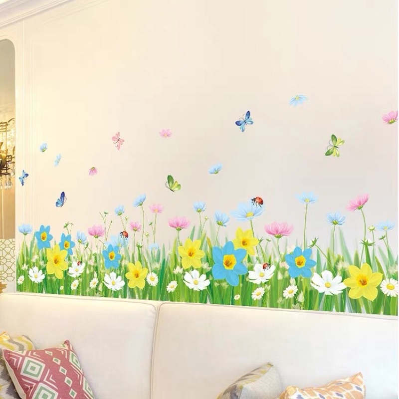Decal dán chân tường cỏ hoa vàng.