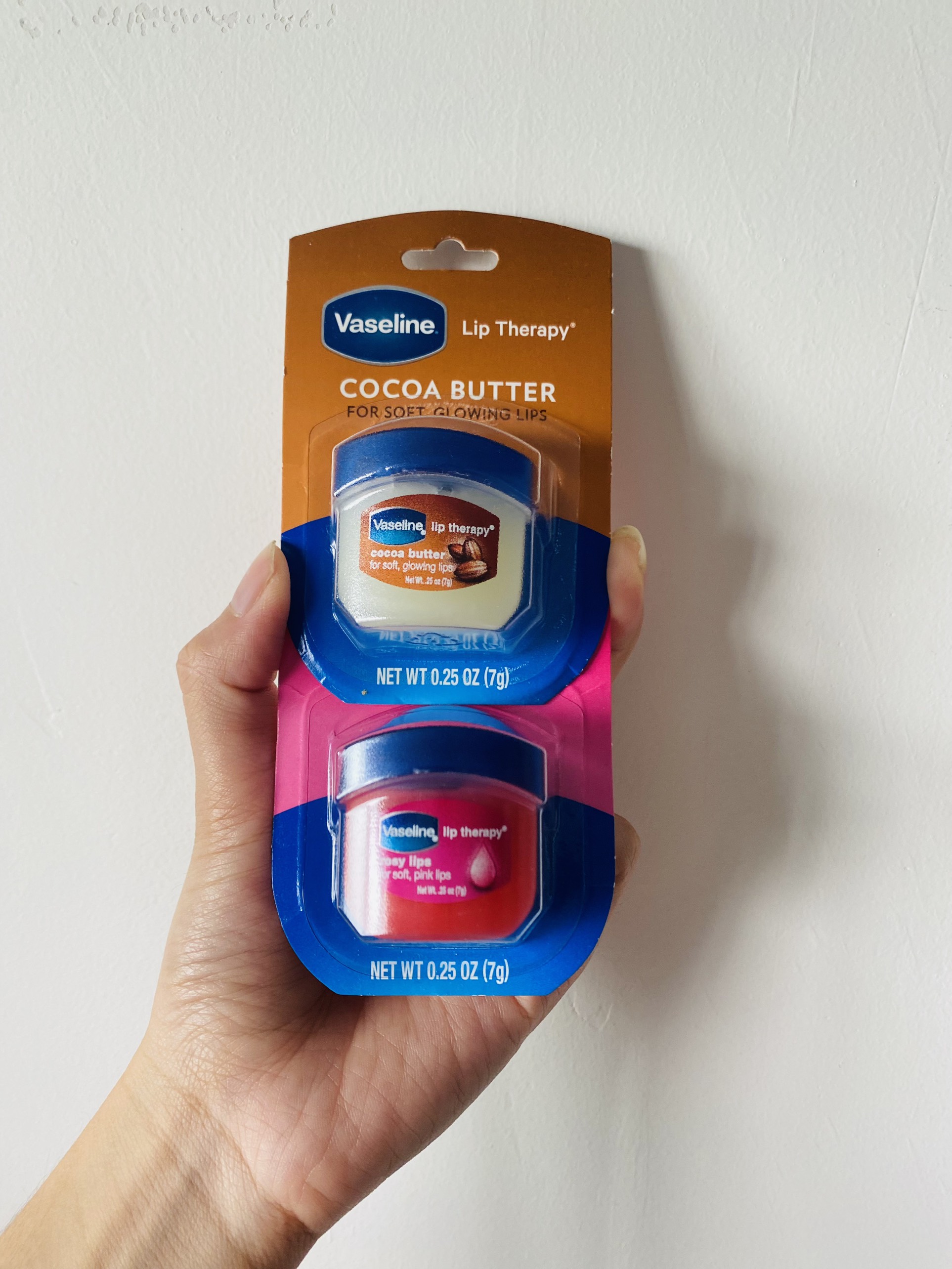 Sáp dưỡng môi Vaseline 7g ( Hoa hồng và Cacao)
