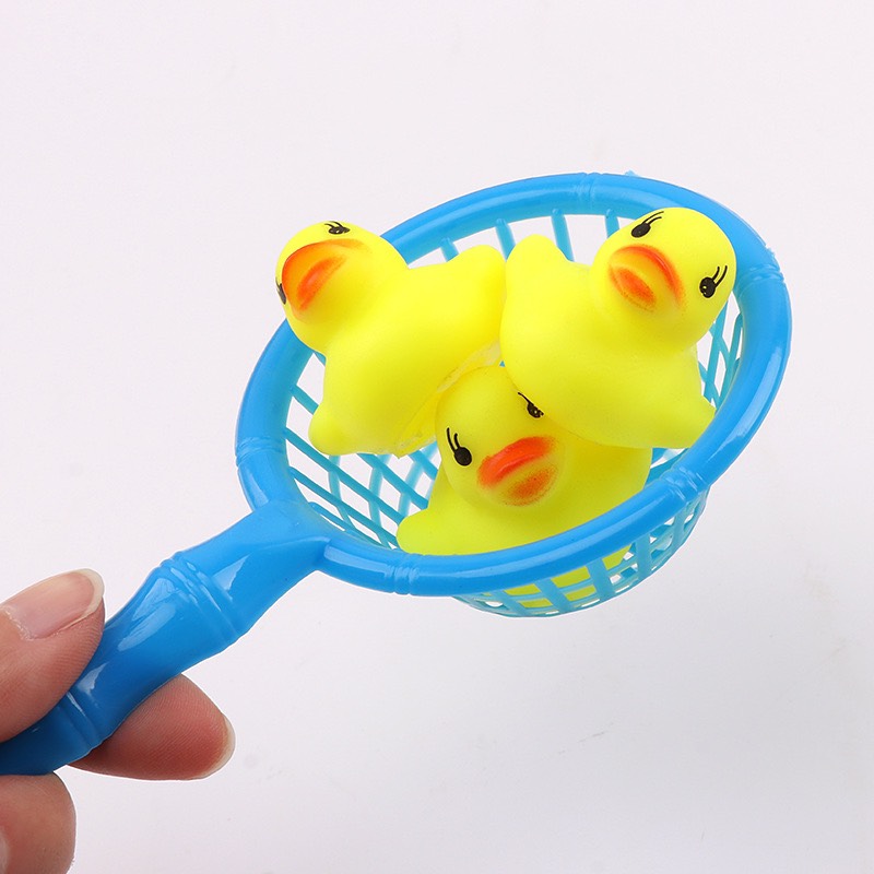 Set đồ chơi bồn tắm vịt kèm phao cho bé