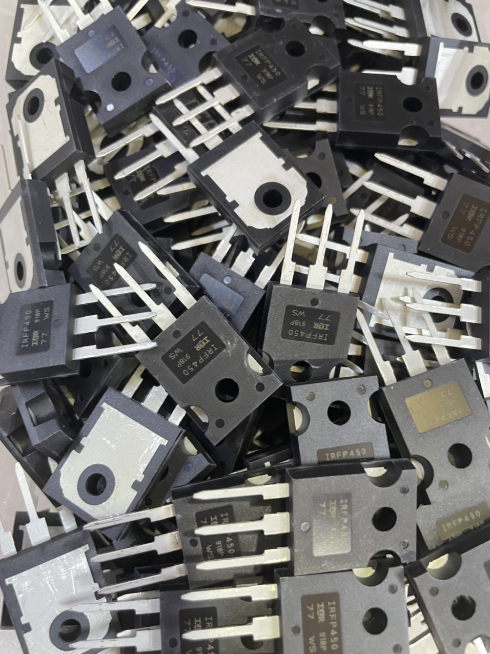 Sò mosfet IRFP450