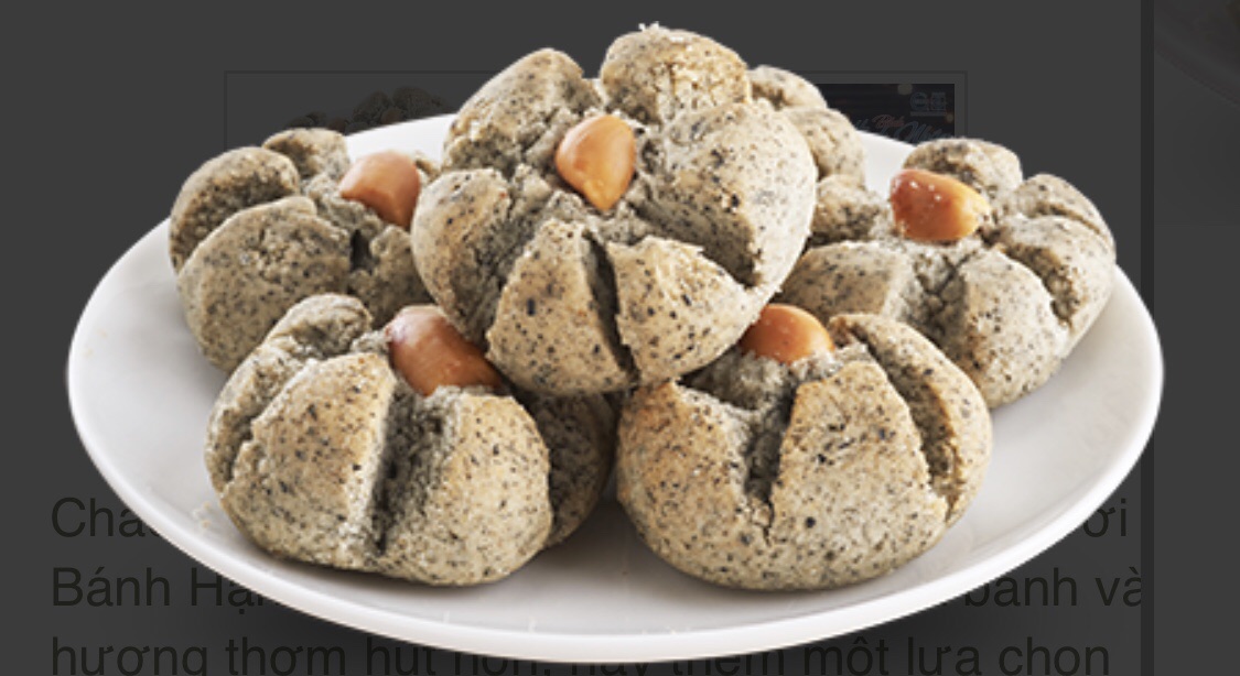 BÁNH HẠNH NHÂN MÈ ĐEN