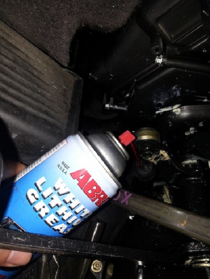 Chai Xịt Mỡ Bò Dạng Nước ABRO WHITE LITHIUM GREASE 284g