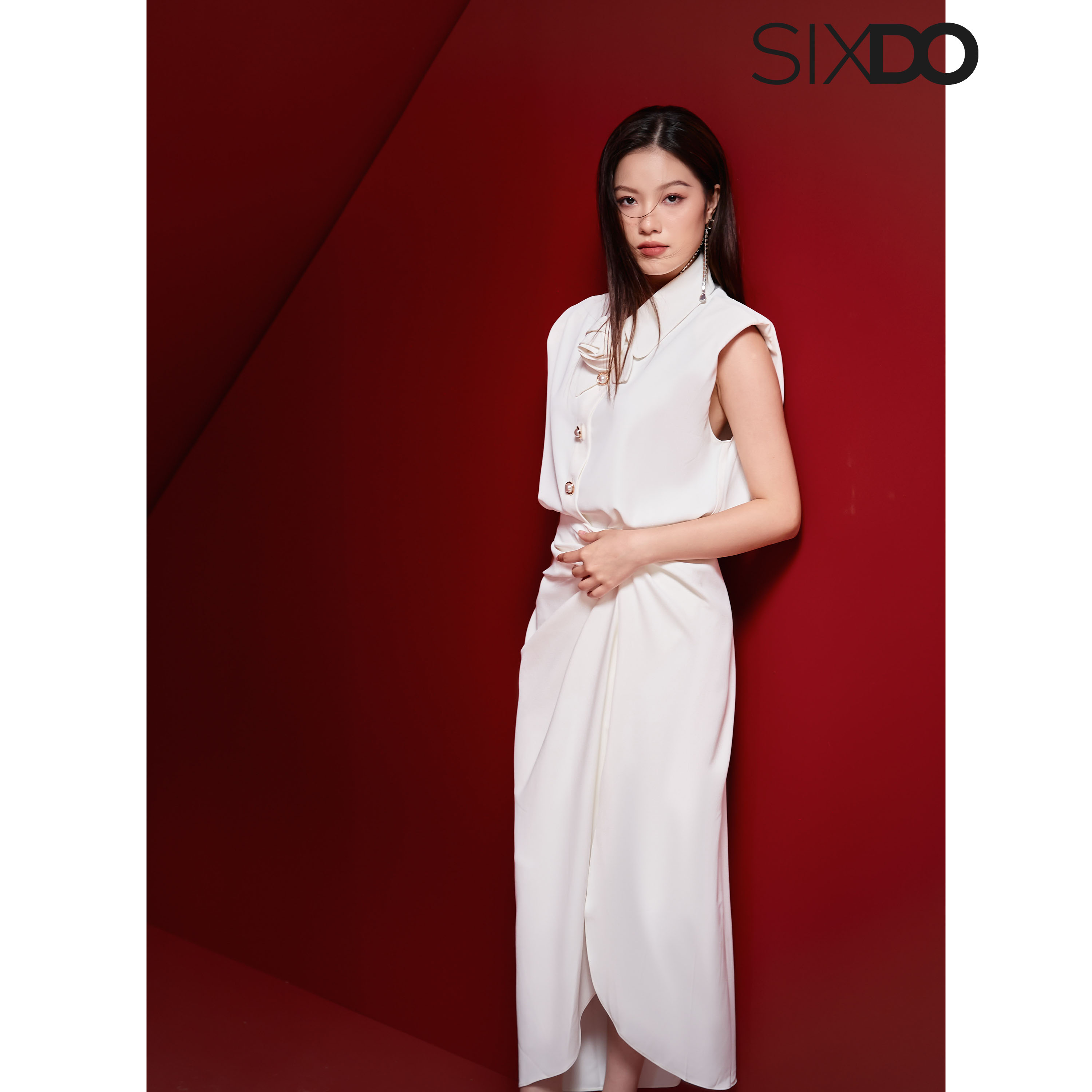 Chân váy lụa trắng xẻ vạt SIXDO (White Split-side Midi Silk Skirt)