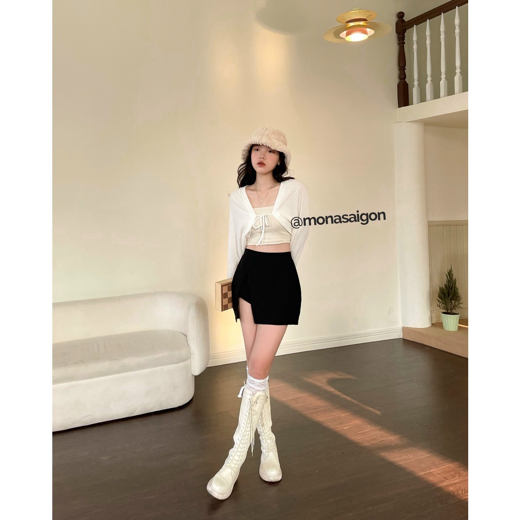 MONÁ Chân váy ngắn đen xẻ tà MANDA SKIRT