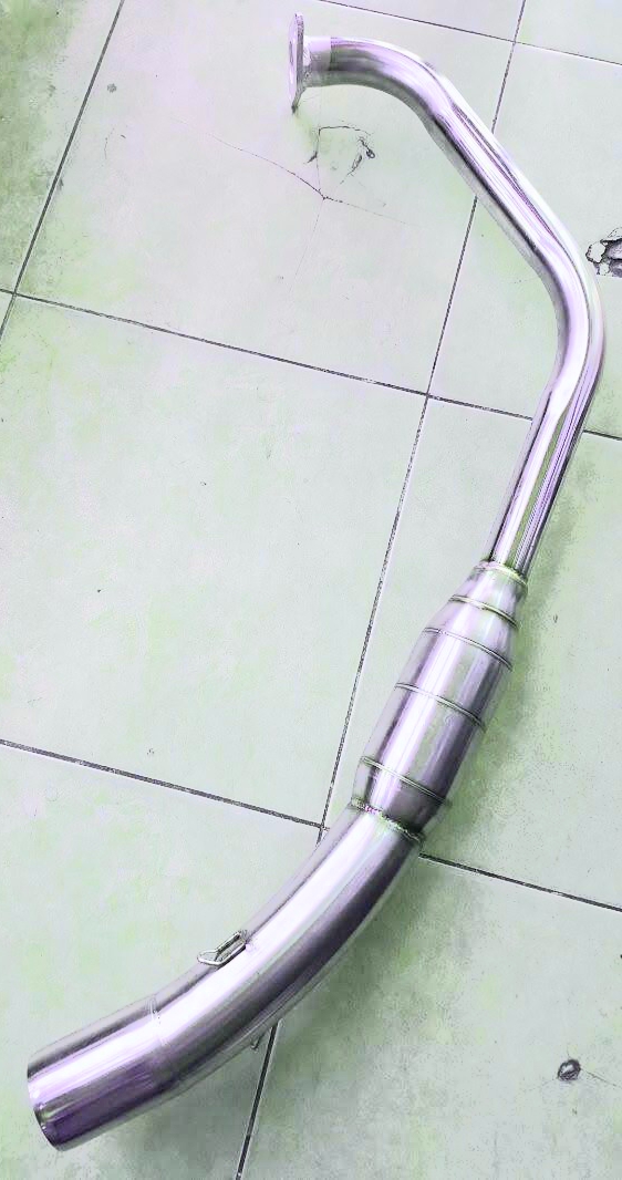 Cổ R15V3 và MT15 mẫu cổ bầu.