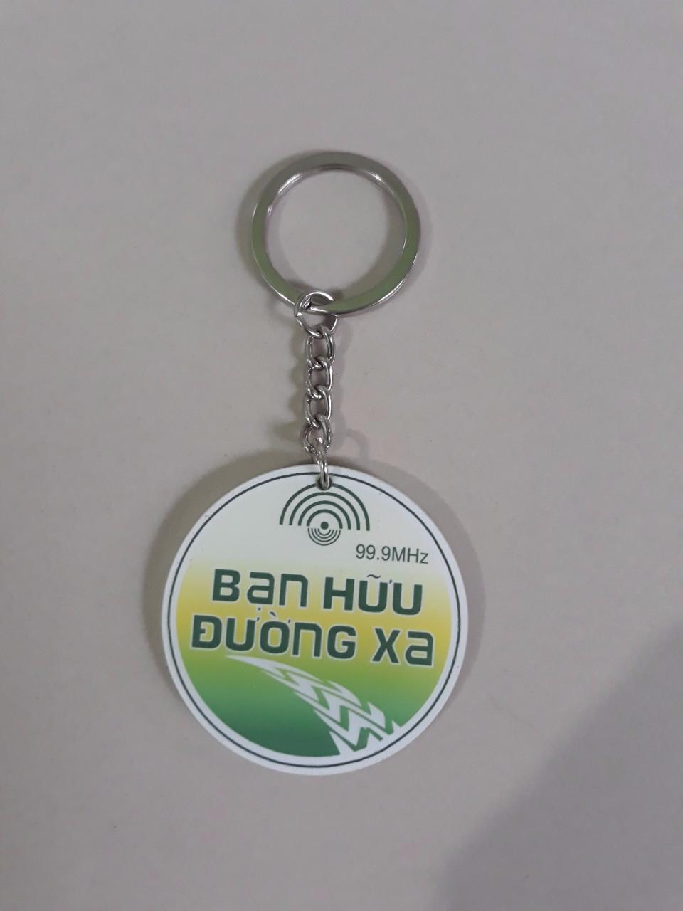 Móc khóa bạn hữu đường xa