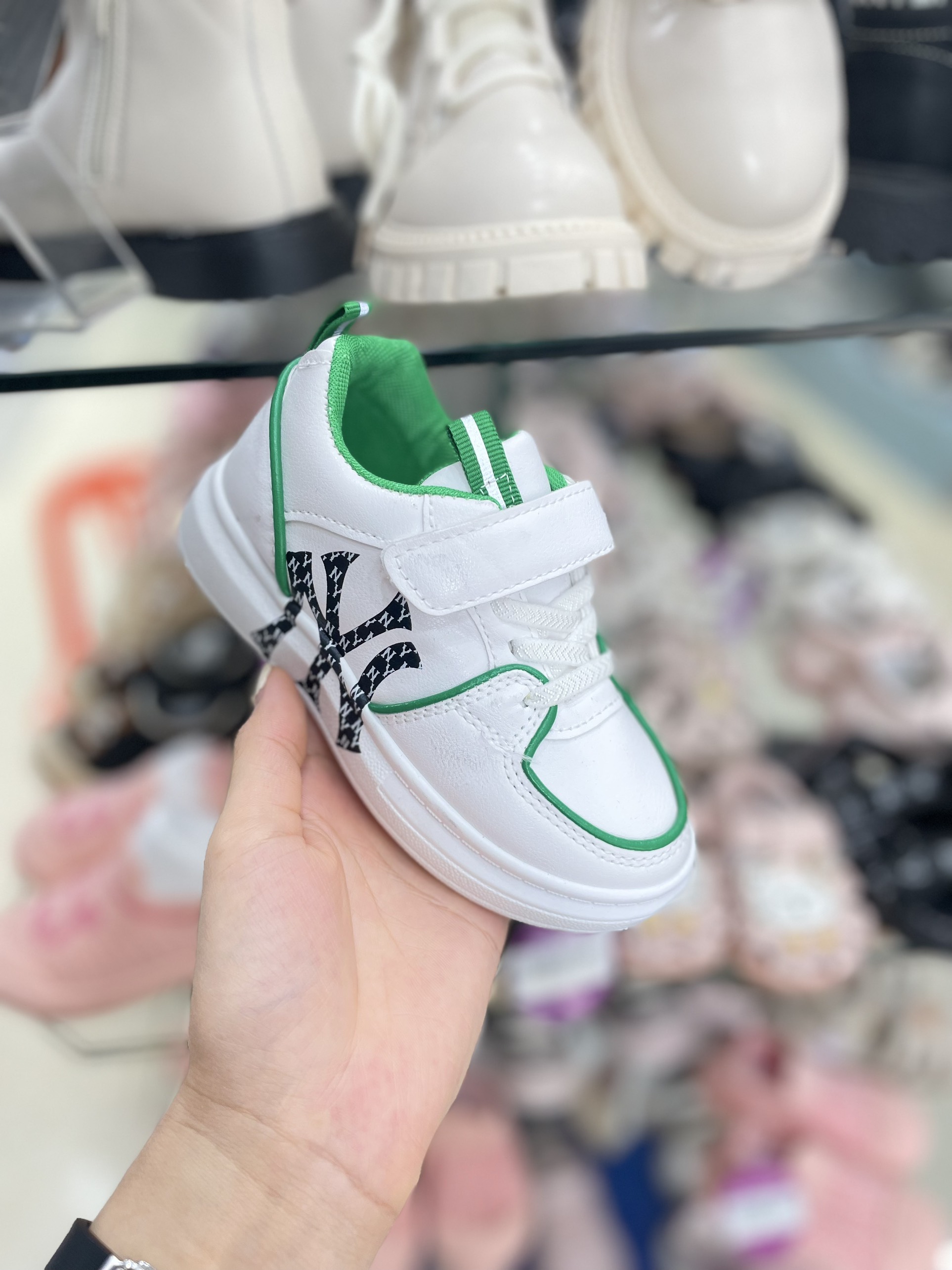 GIẦY THỂ BABY THAO NY.