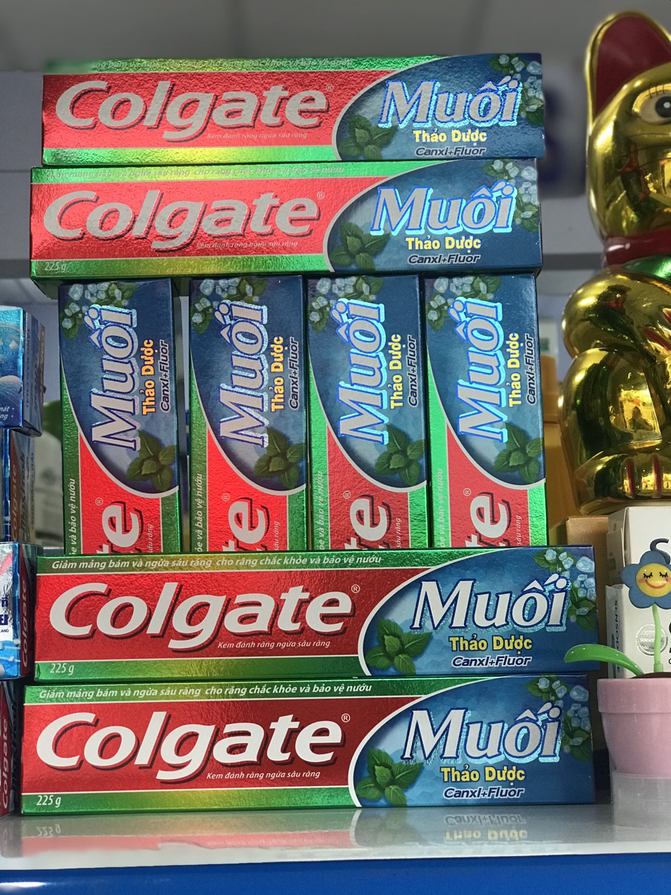 Combo 2 Kem đánh răng Colgate muối thảo dược Canxi + Flour 225g