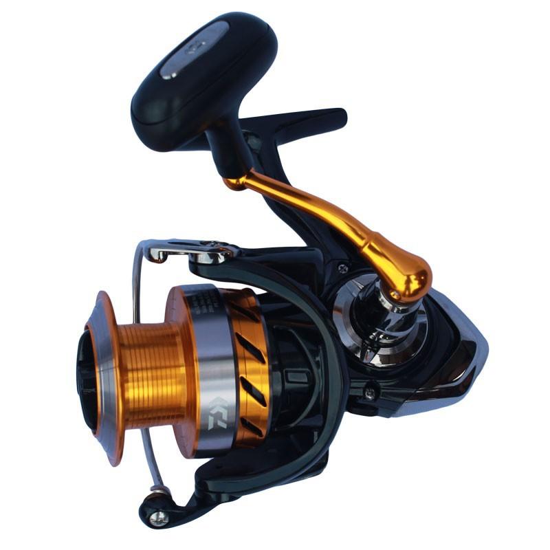 Máy câu cá Daiwa Revros LT3000