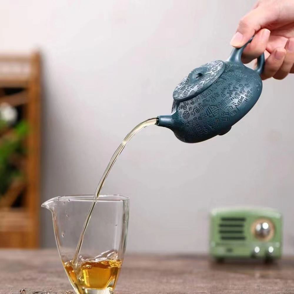 Ấm Tử Sa Nghi Hưng Thạch Biều Bách Phúc 250 ml (Thiên Thanh Nê)