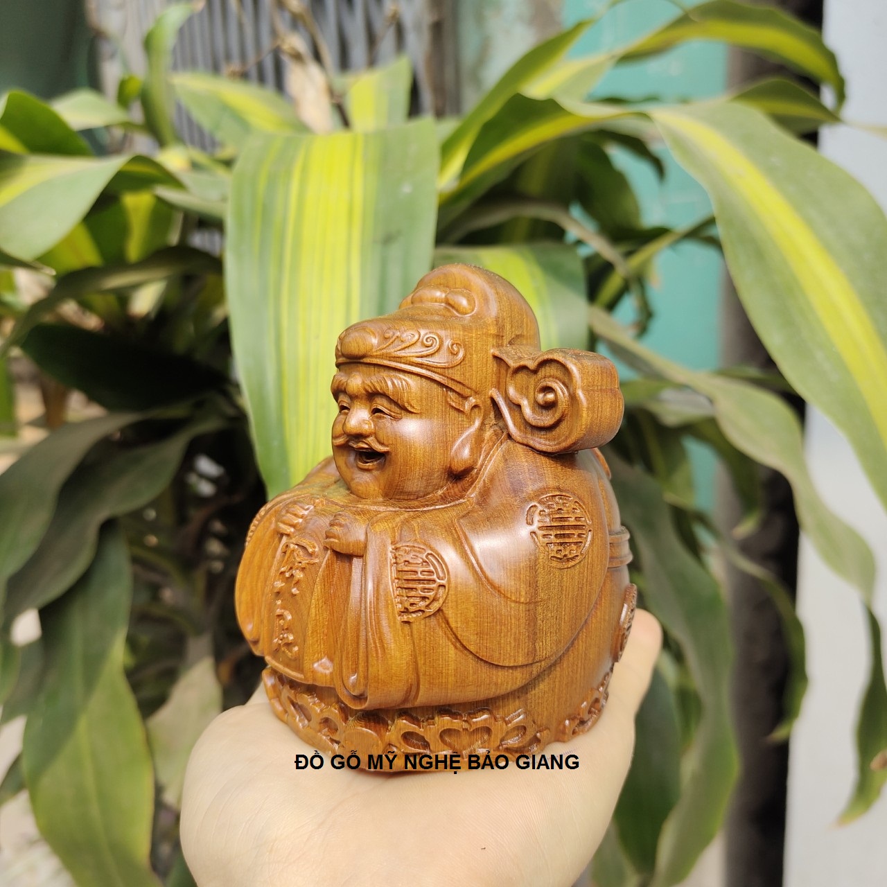 Tượng Thần tài gỗ bách xanh thơm (mẫu mới 2023)