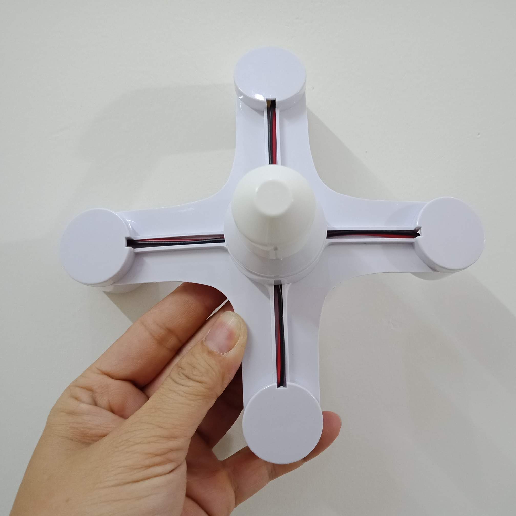 Đầu chia đui đèn 1 chia 4 đui xoáy chuẩn E27