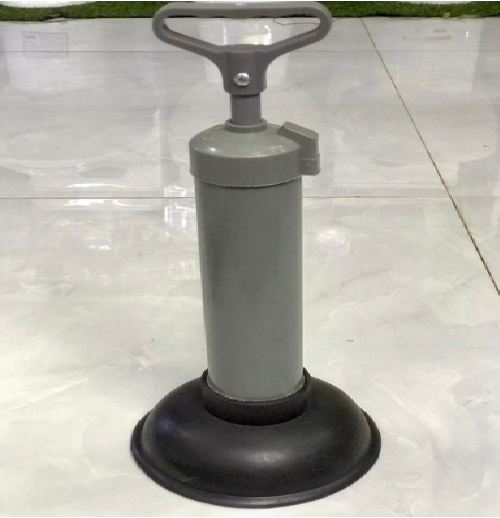 Cây bơm thụt bồn cầu