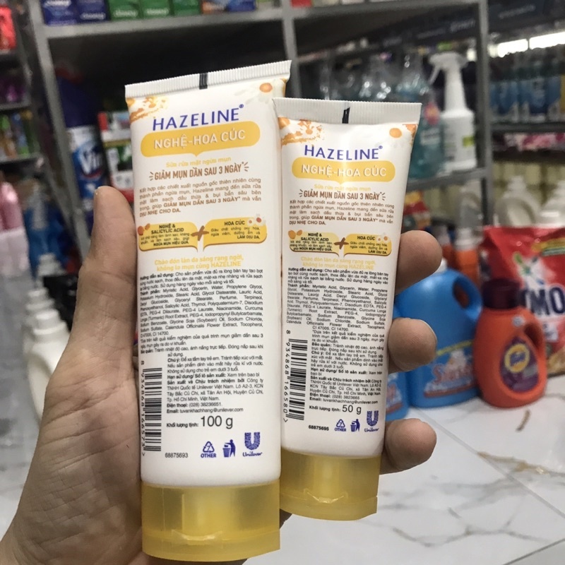 Hazeline Facial Cleanser with Turmeric and Chrysanthemum (100g)