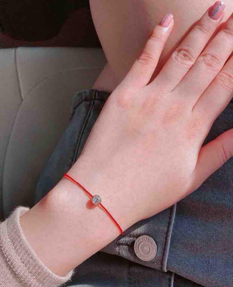 Vòng tay chỉ đỏ kim vàng thái lan