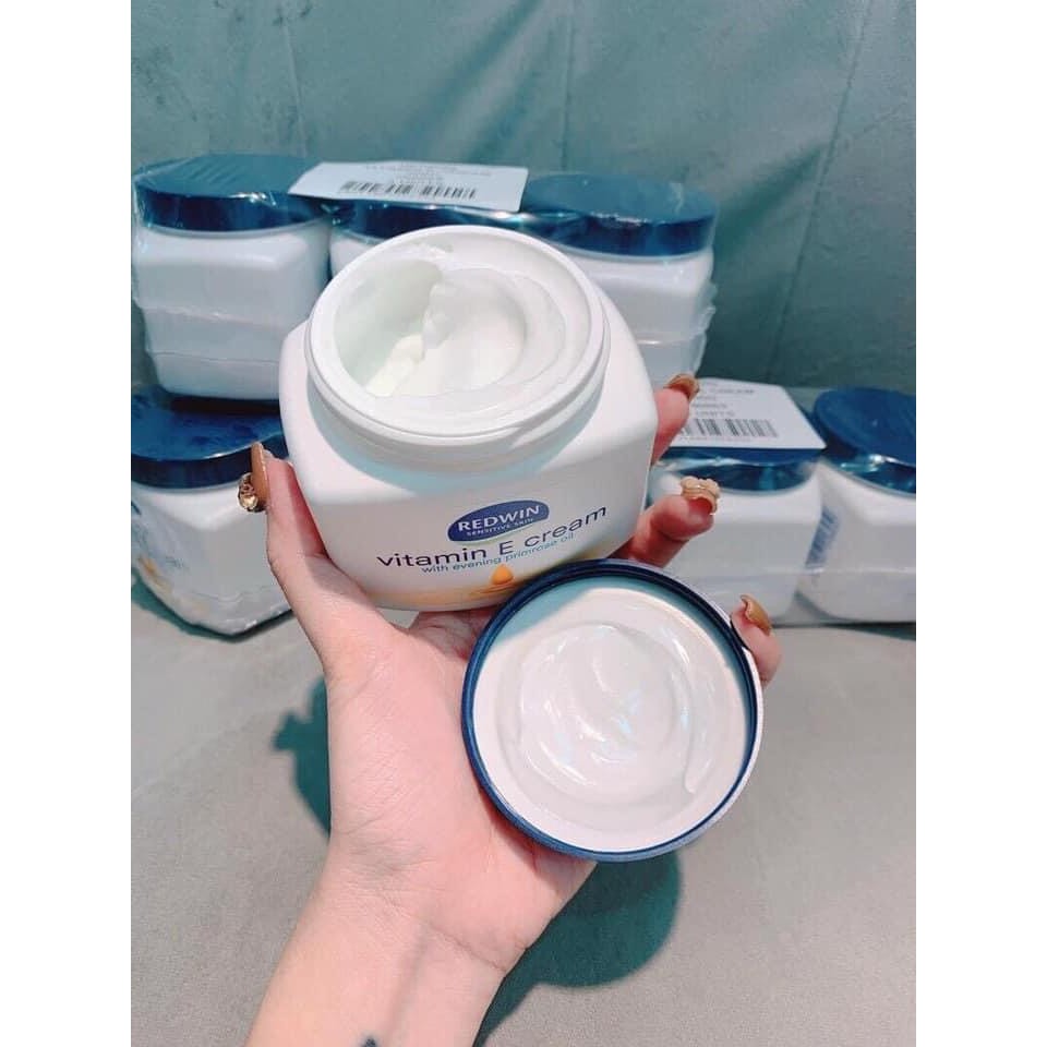 Kem dưỡng da mềm mịn Redwin Vitamin E Cream Úc 300g