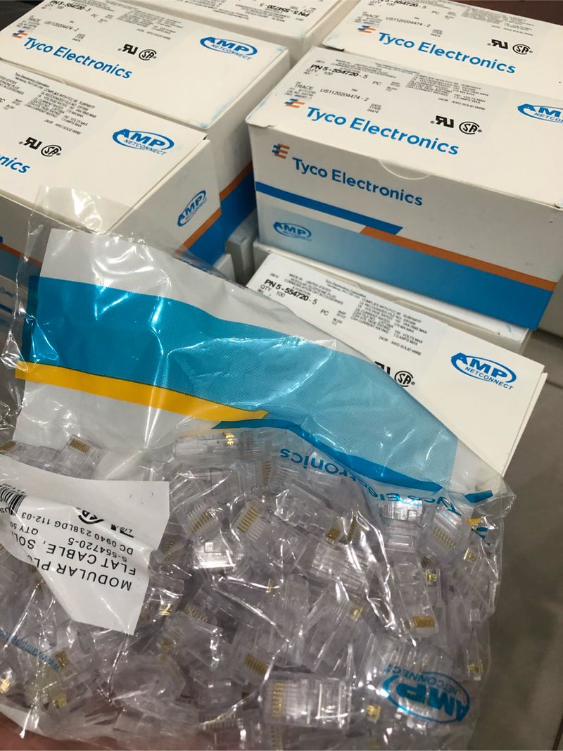 Hạt mạng AMP RJ45 hộp 100 hạt